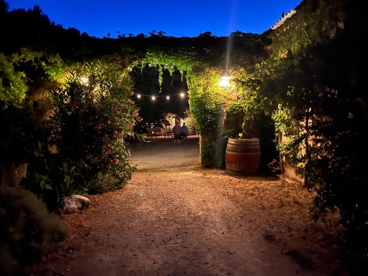 Domaine Faverot Maubec  ภายนอก รูปภาพ